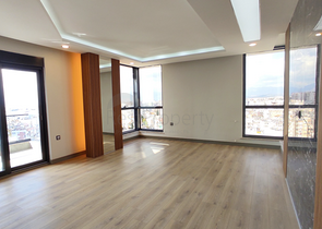 Просторный пентхаус 4+1 в центре города Анталии 