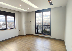 Просторный пентхаус 4+1 в центре города Анталии 