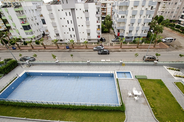 Пентхаус 3+1 с мебелью в пешей доступности к морю