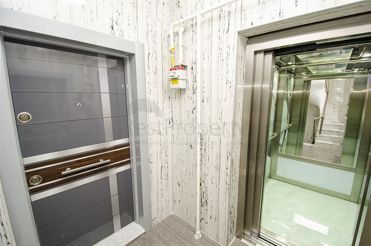 Пентхаус 3+1 с мебелью в пешей доступности к морю