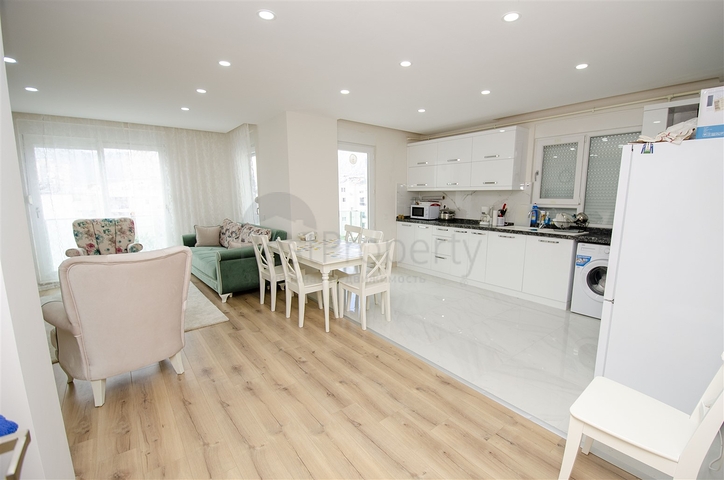 Пентхаус 3+1 с мебелью в пешей доступности к морю