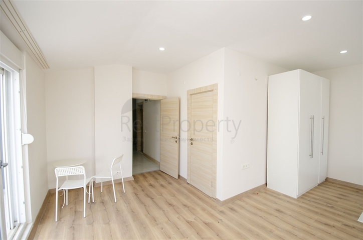 Пентхаус 3+1 с мебелью в пешей доступности к морю