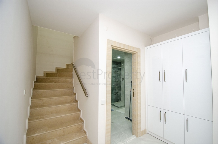 Пентхаус 3+1 с мебелью в пешей доступности к морю