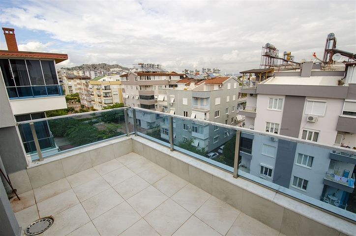 Пентхаус 3+1 с мебелью в пешей доступности к морю