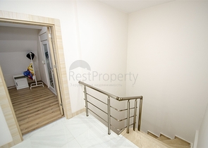 Пентхаус 3+1 с мебелью в пешей доступности к морю