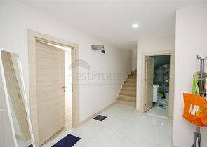 Пентхаус 3+1 с мебелью в пешей доступности к морю