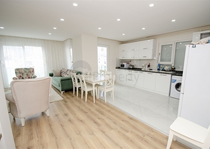 Пентхаус 3+1 с мебелью в пешей доступности к морю