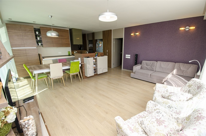 Меблированная квартира 2+1 с видом на море в Гюзельоба Лара 