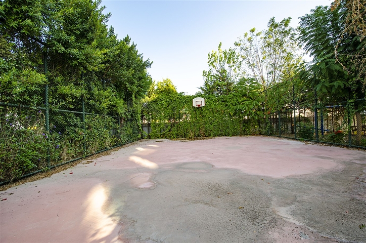 Меблированная квартира 2+1 с видом на море в Гюзельоба Лара 