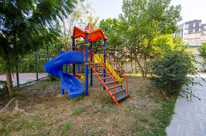 Меблированная квартира 2+1 с видом на море в Гюзельоба Лара 