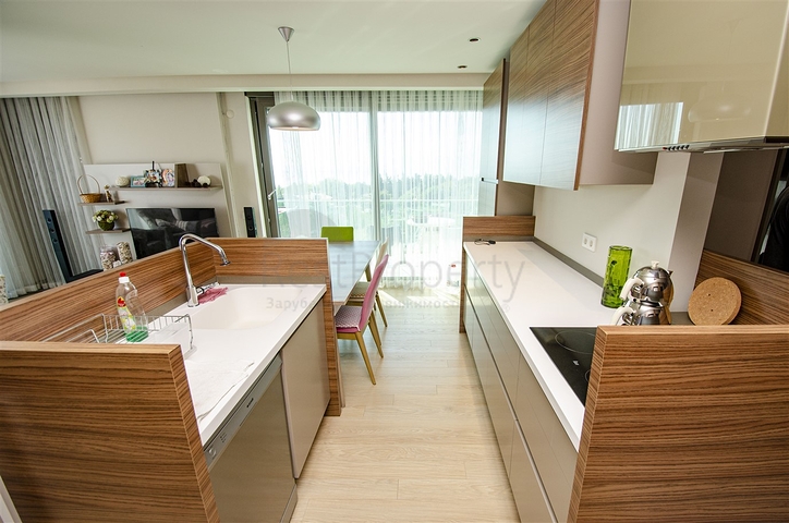 Меблированная квартира 2+1 с видом на море в Гюзельоба Лара 