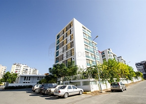 Меблированная квартира 2+1 с видом на море в Гюзельоба Лара 