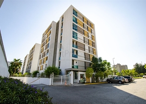 Меблированная квартира 2+1 с видом на море в Гюзельоба Лара 