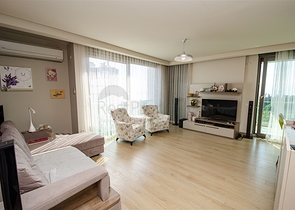 Меблированная квартира 2+1 с видом на море в Гюзельоба Лара 