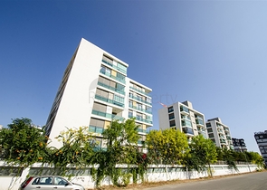 Меблированная квартира 2+1 с видом на море в Гюзельоба Лара 