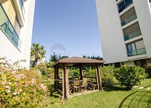 Меблированная квартира 2+1 с видом на море в Гюзельоба Лара 