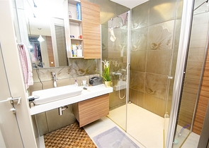 Меблированная квартира 2+1 с видом на море в Гюзельоба Лара 