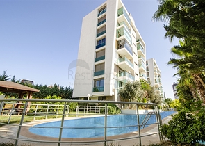 Меблированная квартира 2+1 с видом на море в Гюзельоба Лара 