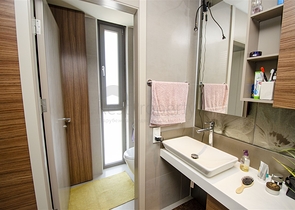 Меблированная квартира 2+1 с видом на море в Гюзельоба Лара 