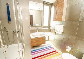 Меблированная квартира 2+1 с видом на море в Гюзельоба Лара 