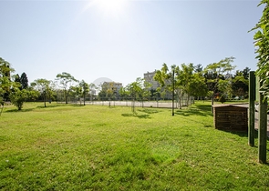 Меблированная квартира 2+1 с видом на море в Гюзельоба Лара 