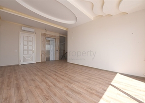 Просторная вилла в центре Аланьи с красивым панорамным видом на море