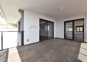 Просторная вилла в центре Аланьи с красивым панорамным видом на море