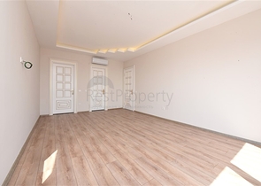 Просторная вилла в центре Аланьи с красивым панорамным видом на море