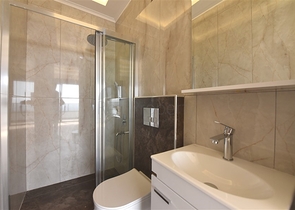 Просторная вилла в центре Аланьи с красивым панорамным видом на море