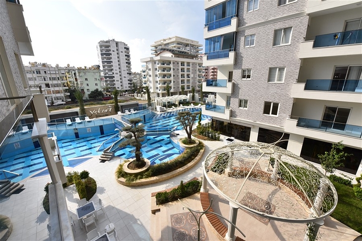 Большая меблированная квартира 2+1 в комплексе люкс класса