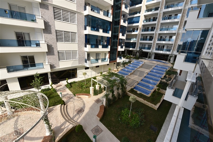 Большая меблированная квартира 2+1 в комплексе люкс класса