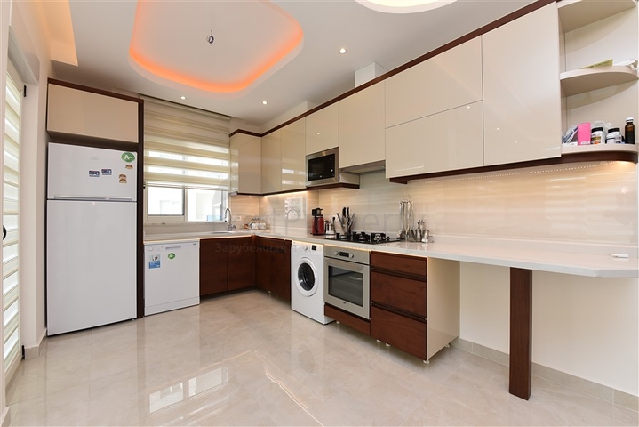 Большая меблированная квартира 2+1 в комплексе люкс класса