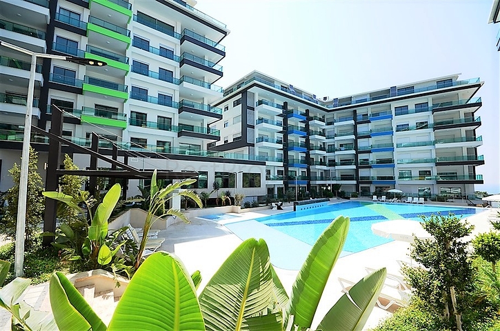 Четырехкомнатный пентхаус в комплексе класса люкс