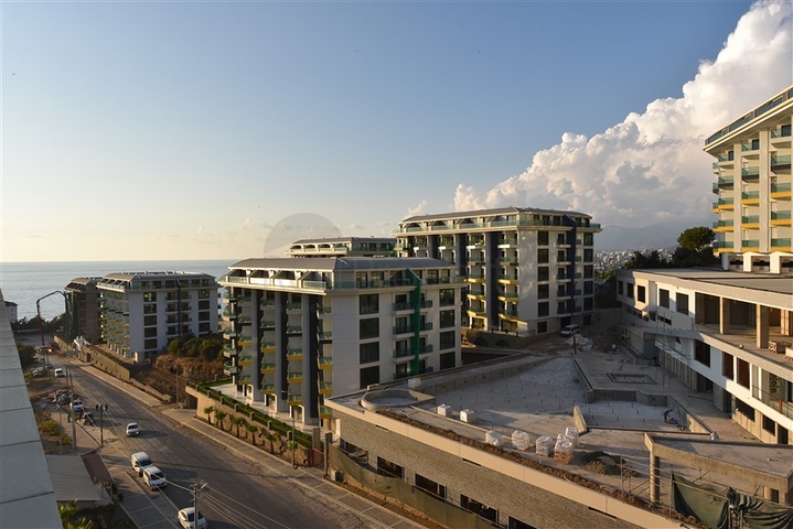 Четырехкомнатный пентхаус в комплексе класса люкс