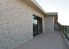 Четырехкомнатный пентхаус в комплексе класса люкс