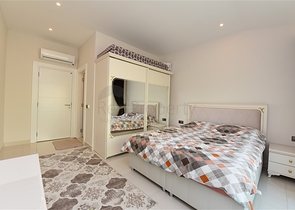 Четырехкомнатный пентхаус в комплексе класса люкс