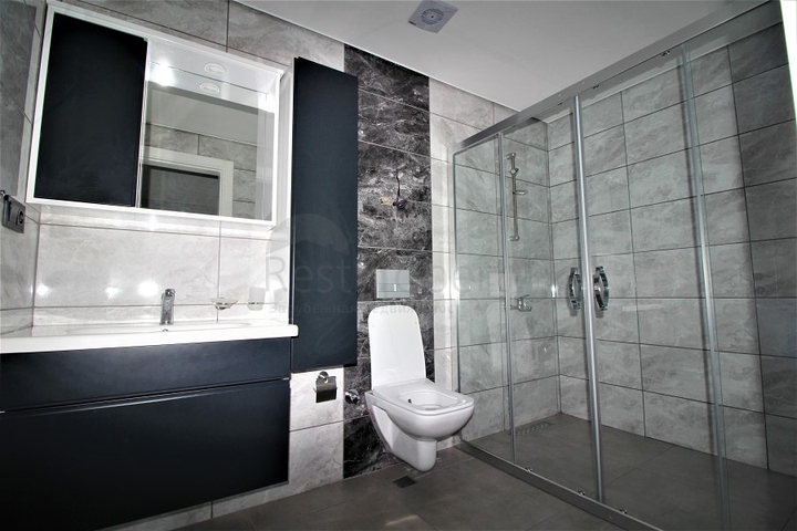 Пентхаус 2+1 в живописном месте в районе Махмутлар