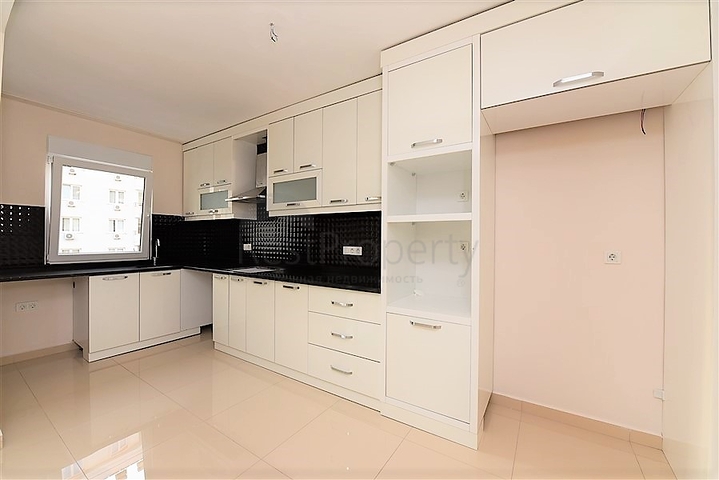 Трехкомнатная квартира в русскоязычном районе Махмутлар