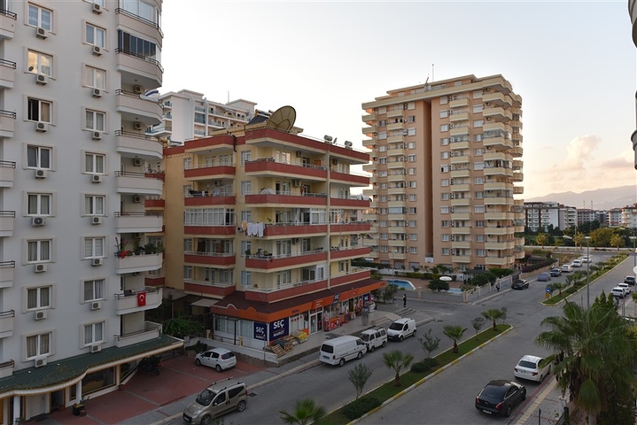 Трехкомнатная квартира в русскоязычном районе Махмутлар