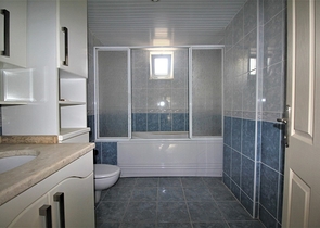 Просторная трехкомнатная квартира в центре Алании