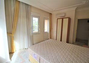 Просторная трехкомнатная квартира в центре Алании