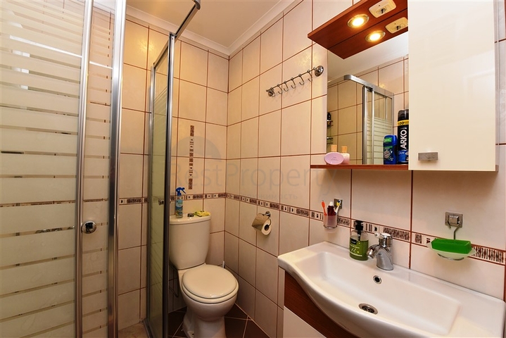 Трехкомнатная квартира с мебелью