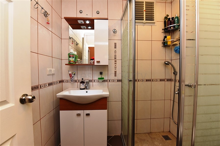 Трехкомнатная квартира с мебелью