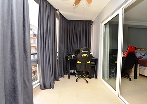 Трехкомнатная квартира с мебелью