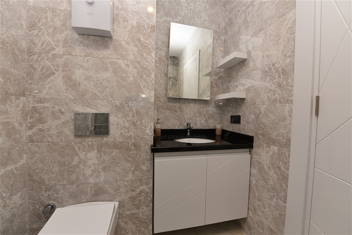 Меблированная квартира 1+1 в центре Аланьи 