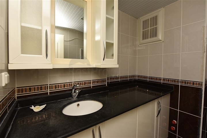 Трехкомнатная квартира в районе Джикджилли