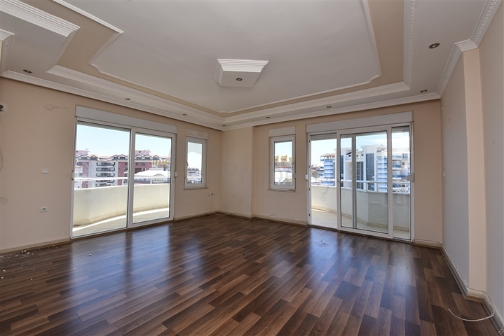 Трехкомнатная квартира в районе Джикджилли