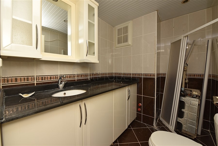 Трехкомнатная квартира в районе Джикджилли