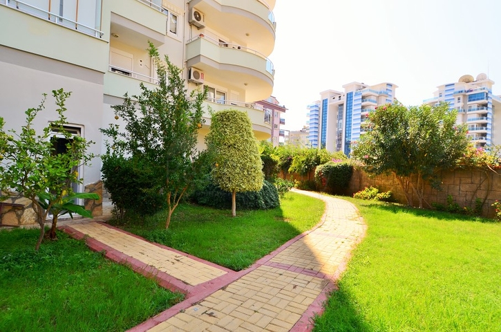 Трехкомнатная квартира в районе Джикджилли