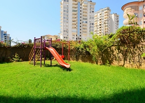 Трехкомнатная квартира в районе Джикджилли